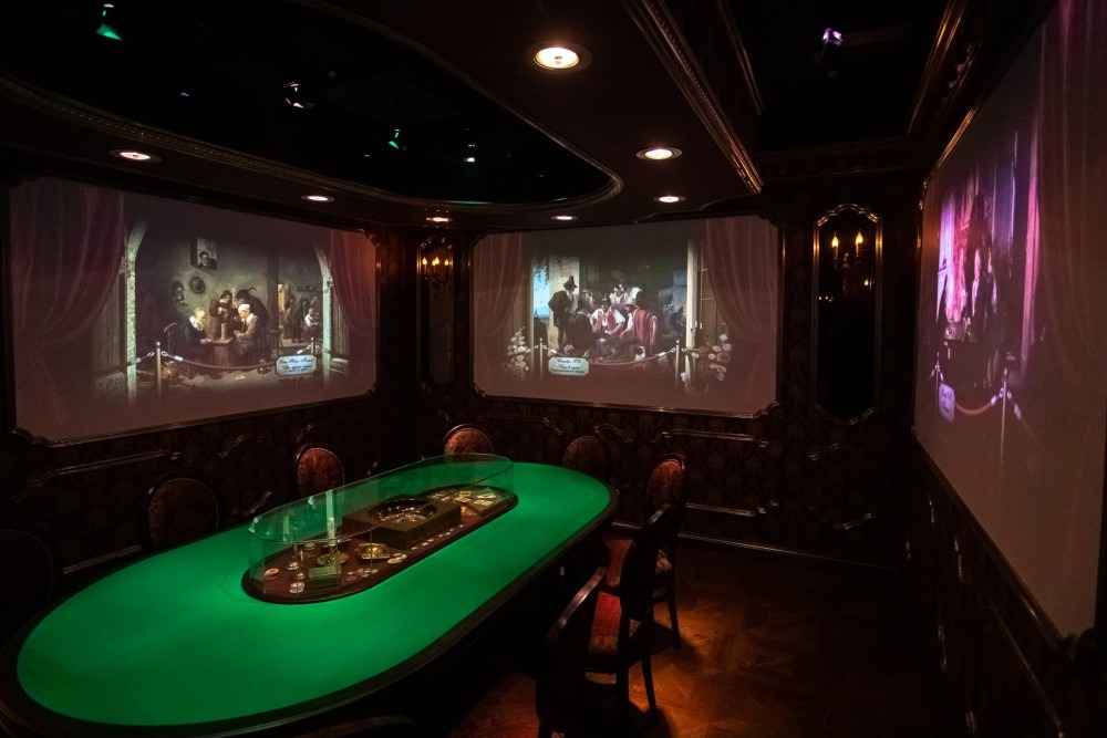 Kasino herní zóna s pohodlnou lounge